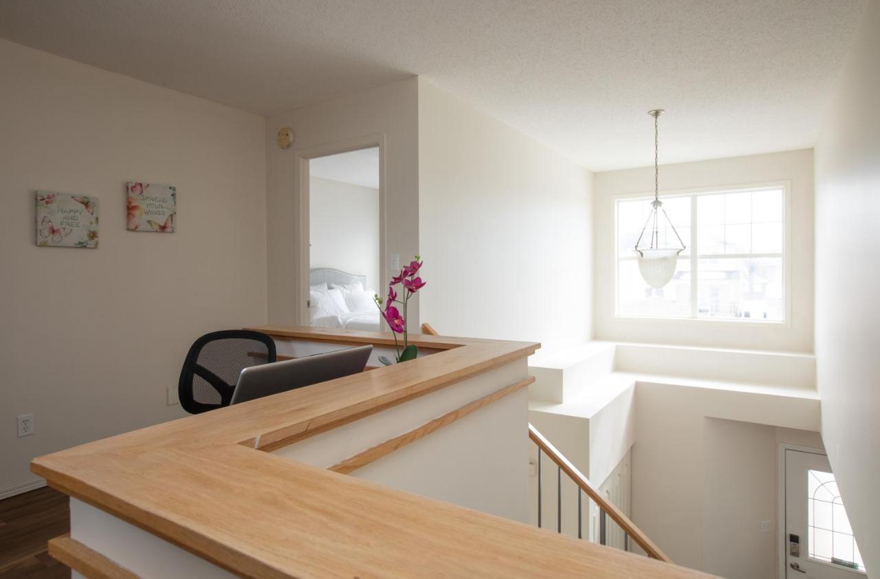 Elegant 6 Bedroom House Near U Of Manitoba Winnipeg Exterior photo